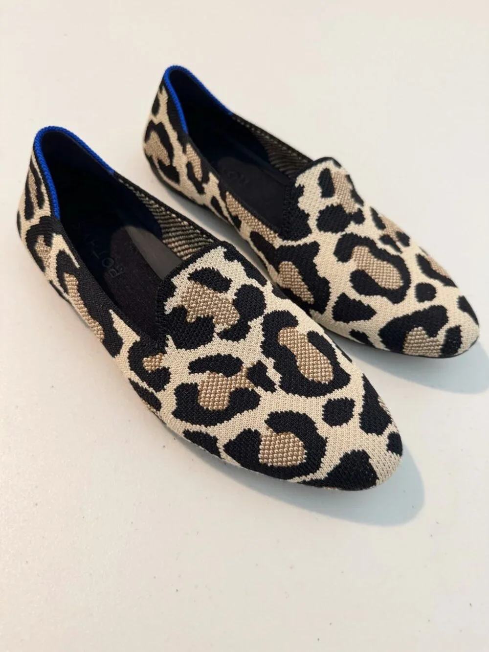 Rothys The Almond Loafer in Desert Cat Size 6.5 Leopard Print Flats Classic Chic